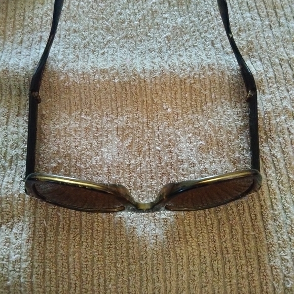 Foldable Ray-bans! - Picture 2 of 3
